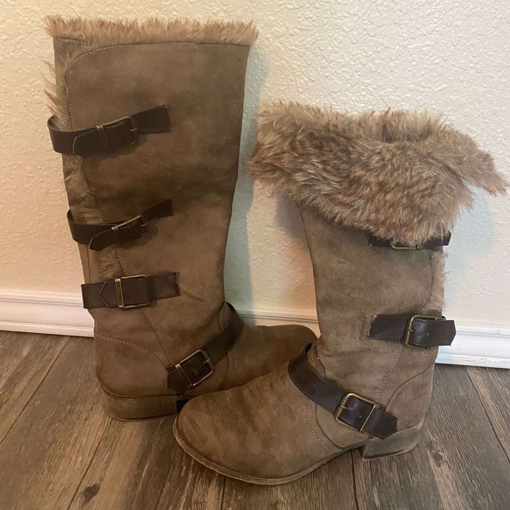 Buckle boots